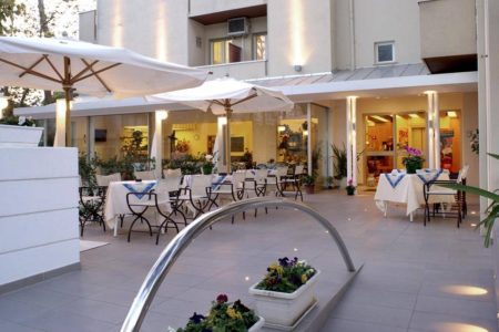 Hotel Nives Riccione 00